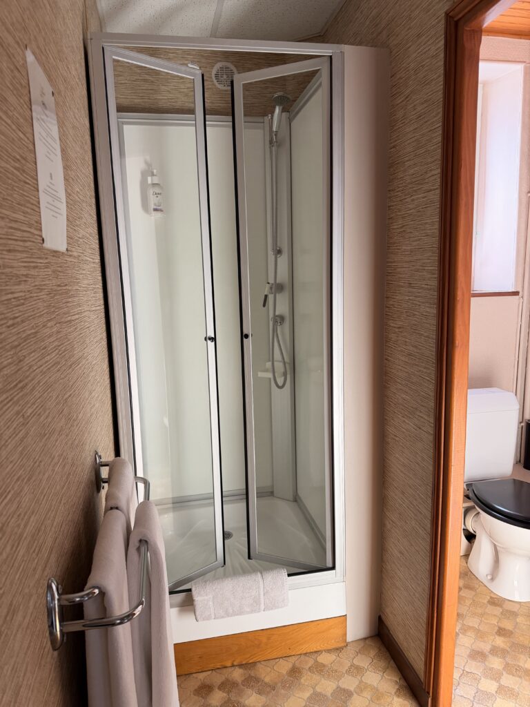 hotel-annexe-chambre7-sdb (3)